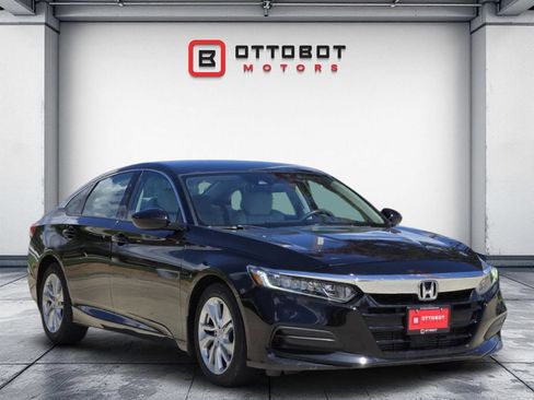 Used 2018 Honda Accord LX image 2