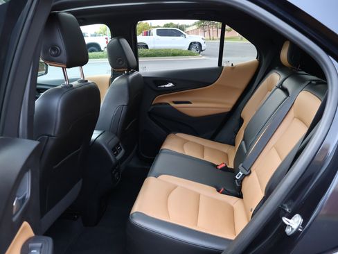 Used 2020 Chevrolet Equinox Premier FWD image 22