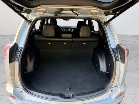 Used 2016 Toyota RAV4 SE w/ Advanced Technology Package AWD/4WD image 17