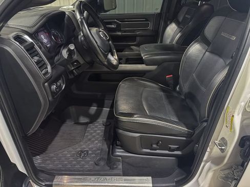 Used 2021 RAM 2500 Laramie w/ Night Edition AWD/4WD image 10