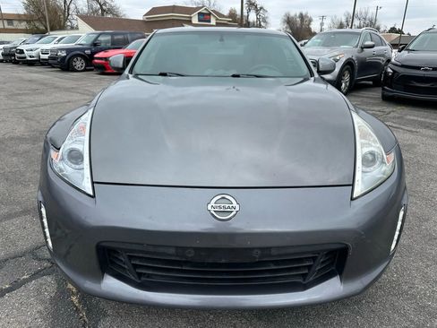 Used 2014 Nissan 370Z Coupe image 19