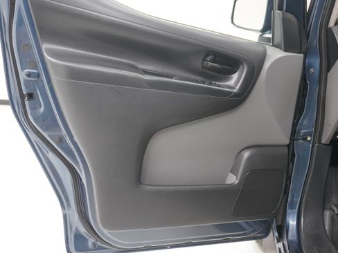 Used 2017 Nissan NV200 SV w/ Technology Package FWD image 13