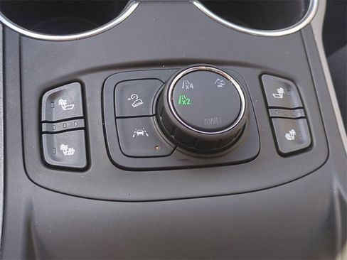 Used 2022 GMC Terrain SLT image 25