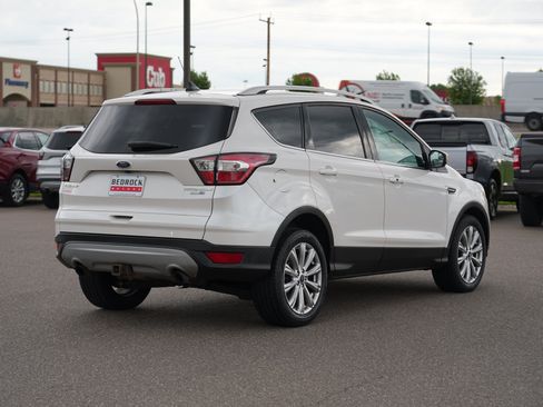 Used 2018 Ford Escape Titanium AWD/4WD image 3
