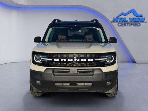 Used 2025 Ford Bronco Sport Outer Banks image 9