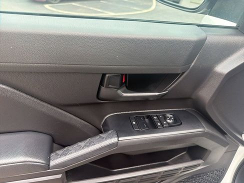 Used 2024 Toyota Tacoma SR RWD image 13