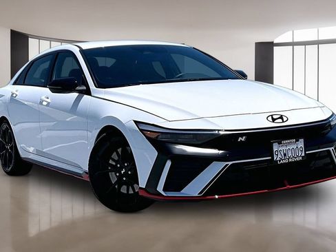 Used 2025 Hyundai Elantra N FWD image 3