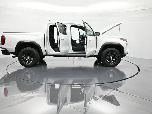 Certified 2024 GMC Canyon Elevation RWD image 47