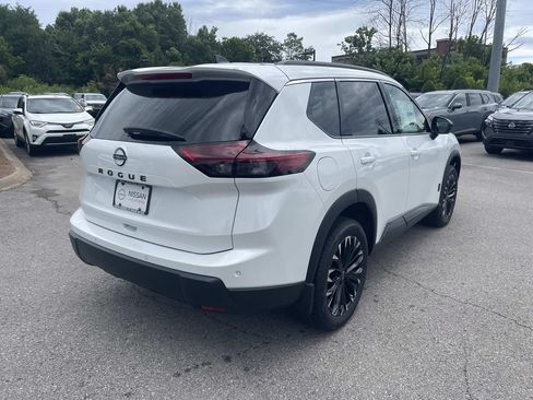 New 2026 Nissan Rogue Dark Armor FWD image 3