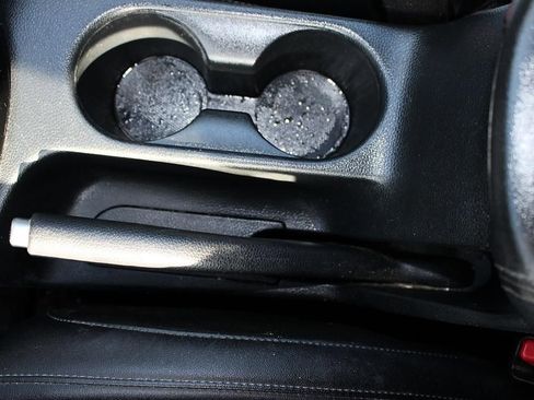 Used 2023 Kia Seltos EX image 23