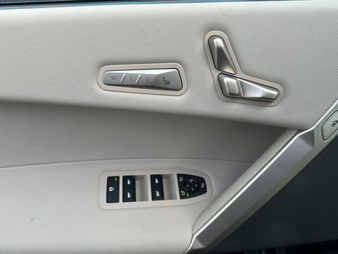 Used 2024 BMW iX xDrive50 w/ Sport Package image 11