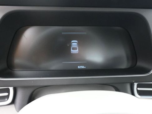 Certified 2025 Hyundai Elantra Sport image 26