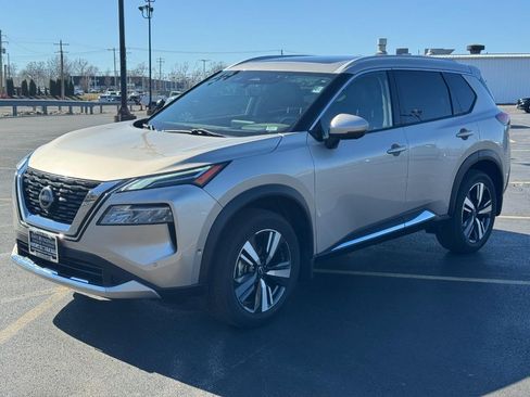 Used 2023 Nissan Rogue Platinum w/ Platinum Premium Package image 9