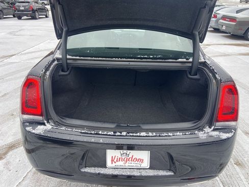 Used 2021 Chrysler 300 S image 7