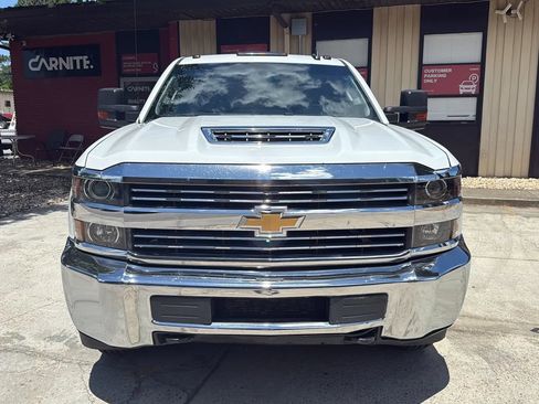 Used 2018 Chevrolet Silverado 3500 W/T w/ WT Convenience Package AWD/4WD image 2