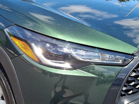 Certified 2023 Toyota Corolla Cross LE AWD/4WD image 9