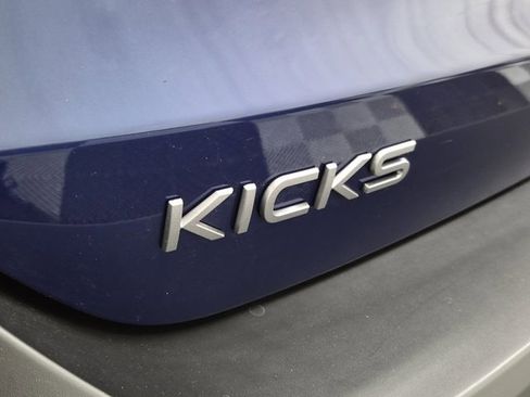 Certified 2025 Nissan Kicks SR image 7