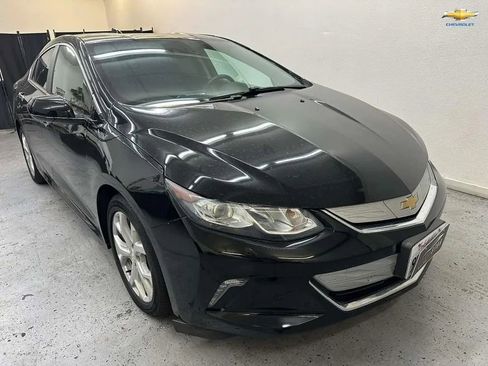 Used 2018 Chevrolet Volt Premier w/ Driver Confidence Package image 1