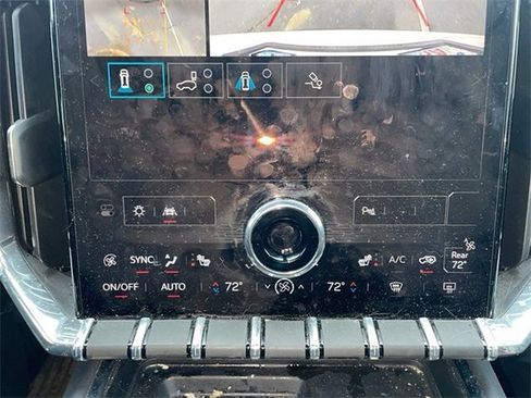 Used 2024 GMC Acadia Elevation image 8