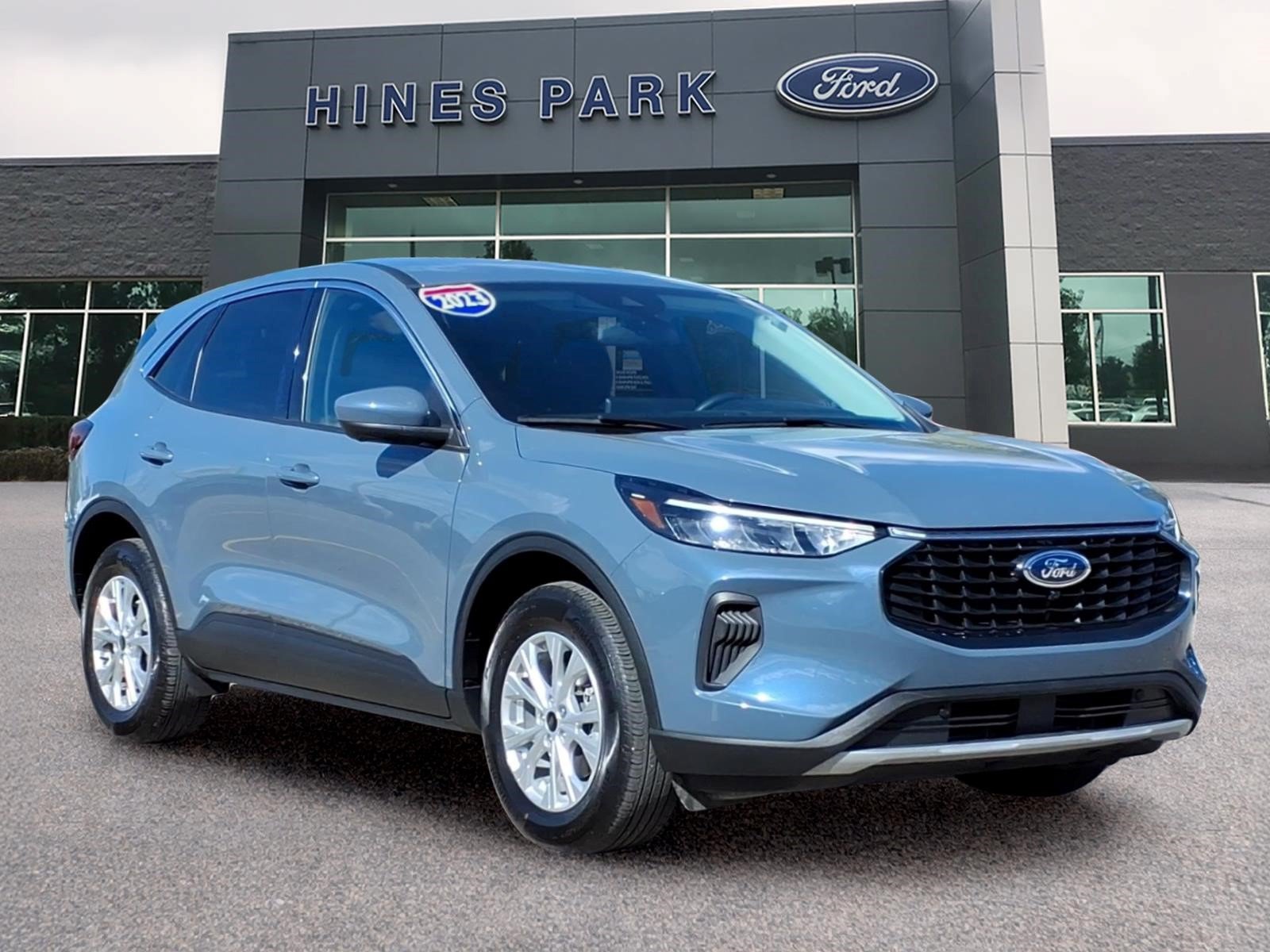 Certified 2023 Ford Escape Active w/ Tech Pack #2 AWD/4WD image 1