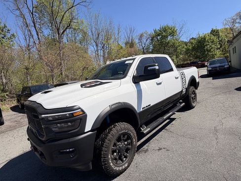 Used 2025 RAM 2500 Power Wagon AWD/4WD image 3