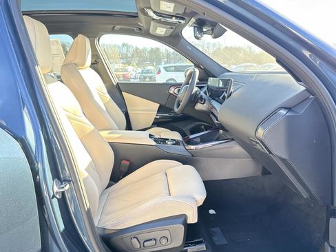 New 2026 BMW X3 xDrive30 w/ Premium Package image 16