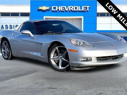 Used 2012 Chevrolet Corvette Coupe w/ Roof Package image 1
