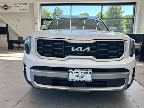 Used 2024 Kia Telluride S w/ S Sunroof Package AWD/4WD image 4