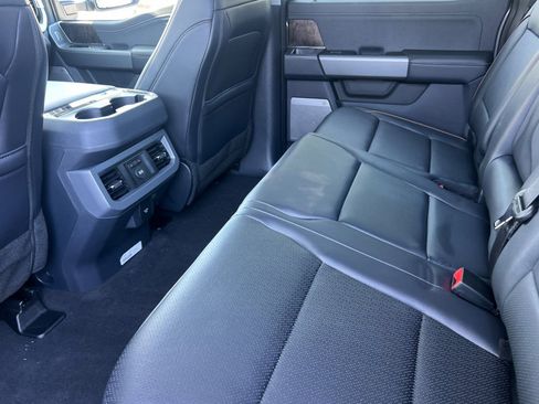 New 2026 Ford F250 Lariat w/ Black Appearance Package AWD/4WD image 18