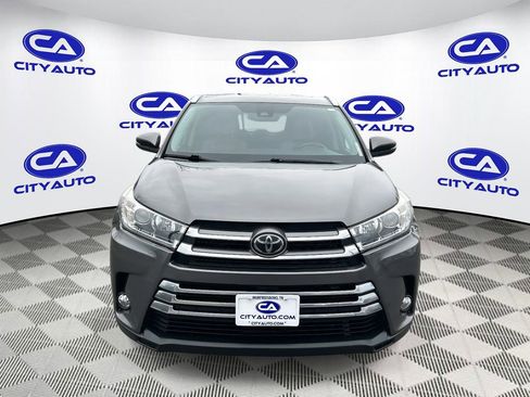 Used 2018 Toyota Highlander Limited image 10