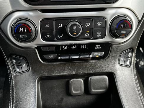Used 2020 GMC Yukon SLT image 17