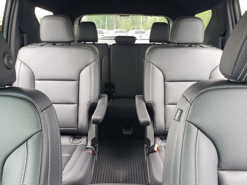 New 2026 Chevrolet Traverse LT FWD image 33