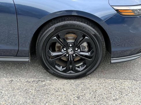 Used 2025 Honda Accord SE image 7