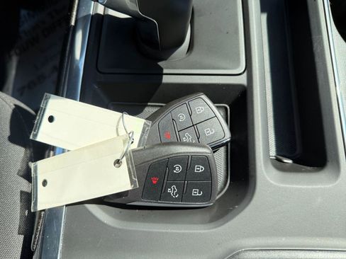 Used 2025 Chevrolet Silverado 1500 LT Trail Boss w/ Convenience Package II AWD/4WD image 32