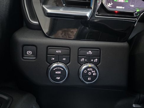 Used 2023 GMC Sierra 1500 Elevation image 15