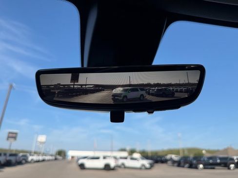 Used 2022 GMC Sierra 2500 AT4 w/ AT4 Premium Plus Package image 16