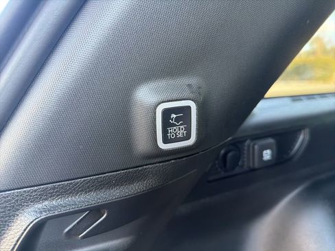 Used 2024 Jeep Grand Cherokee Limited w/ Black Appearance Package image 77