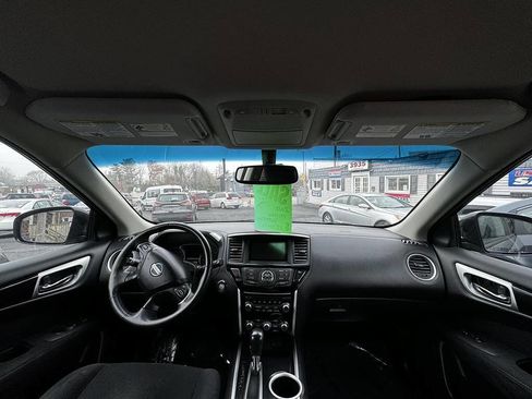 Used 2013 Nissan Pathfinder SV image 9