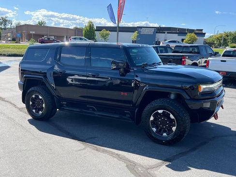 Used 2024 GMC Hummer EV 2X w/ Extreme Off-Road Package AWD/4WD image 6