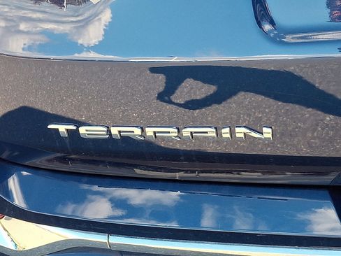 Used 2022 GMC Terrain Denali w/ LPO, 'HIT The Road' Package image 32