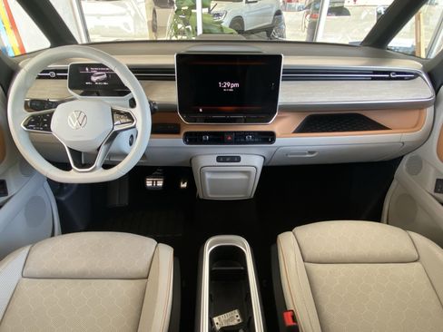 Used 2025 Volkswagen ID. Buzz 1st Edition image 21