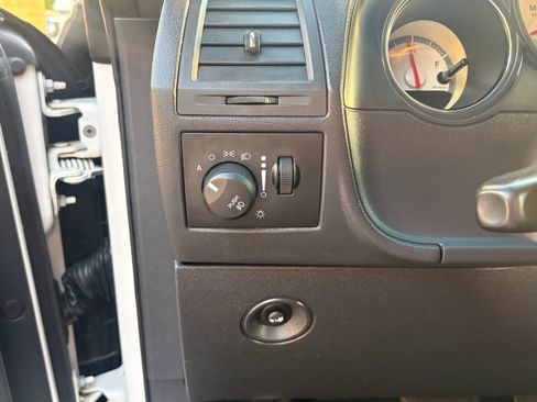 Used 2010 Dodge Challenger R/T image 34