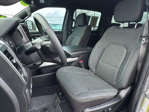 Used 2025 RAM 1500 Lone Star image 13