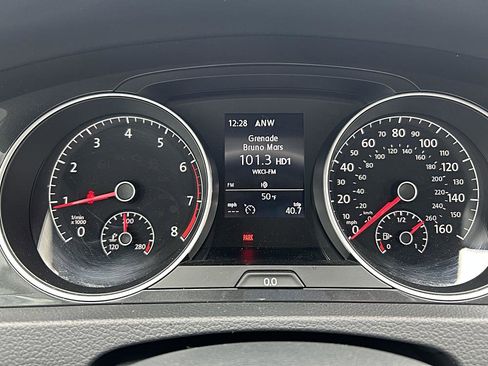 Used 2019 Volkswagen Golf Alltrack S AWD/4WD image 7