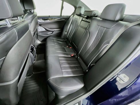 Used 2023 BMW M550i xDrive w/ Executive Package AWD/4WD image 26
