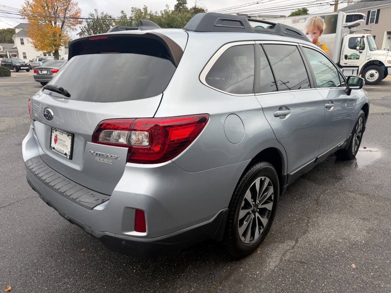 Used 2017 Subaru Outback 2.5i Limited AWD/4WD image 9