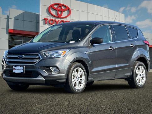 Used 2019 Ford Escape SE image 7