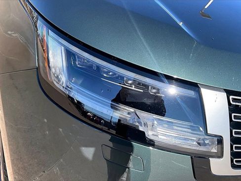 Used 2023 Land Rover Range Rover Autobiography image 30