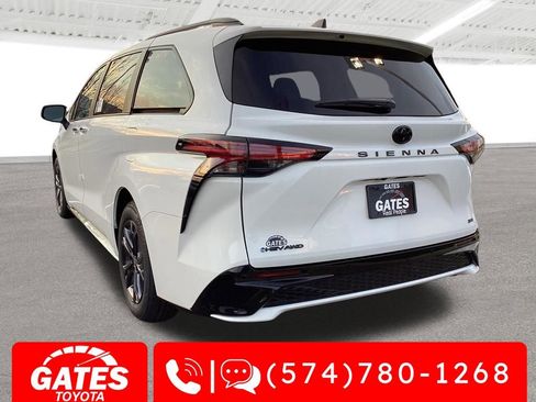 New 2026 Toyota Sienna XSE image 5