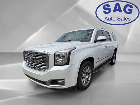 Used 2019 GMC Yukon XL Denali w/ Open Road Package AWD/4WD image 5